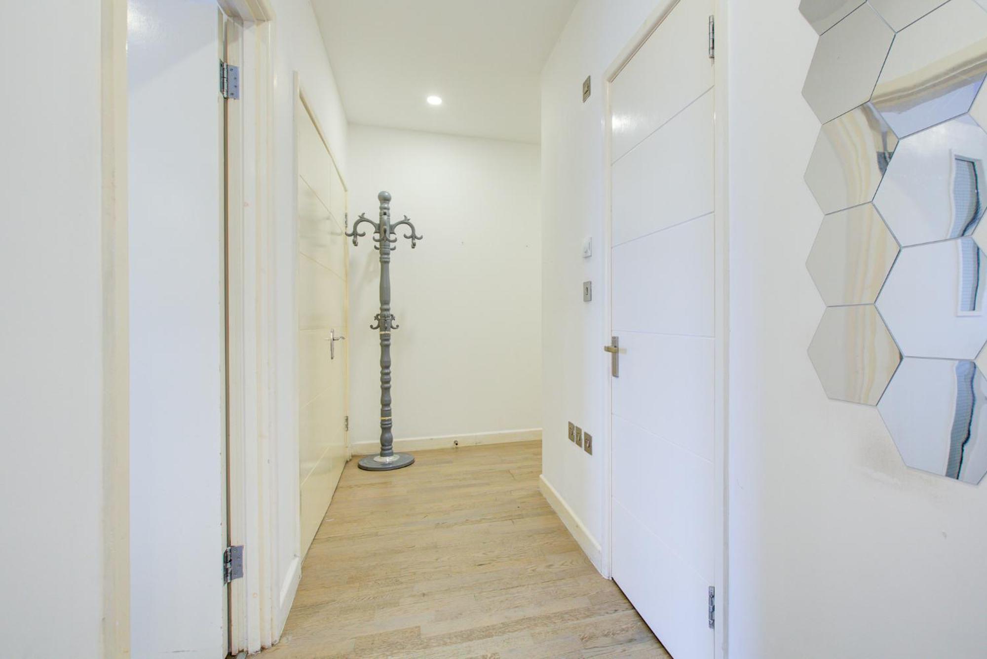 Canning Town 4-person Flat Apartamento *